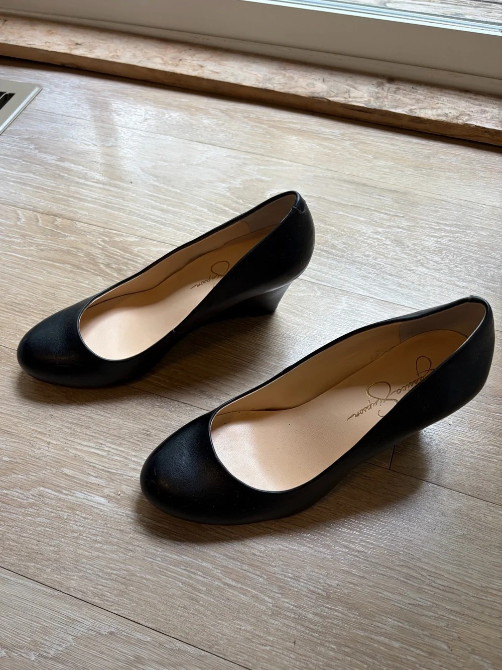 Jessica Simpson Suzanna Black Leather-Look Wedge Pumps